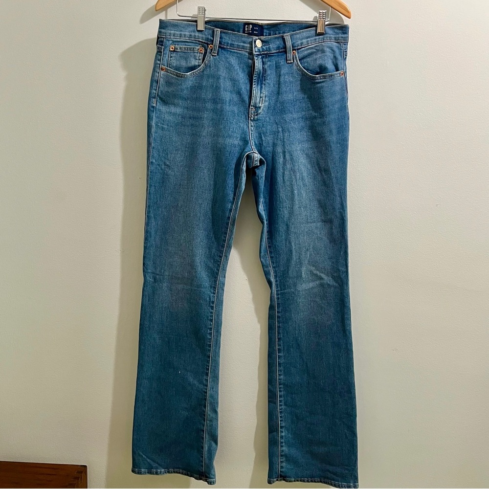 VTG Gap Jeans Y2K Bootcut Women's 12/31 Long Medium Wash Denim Capsule Prep